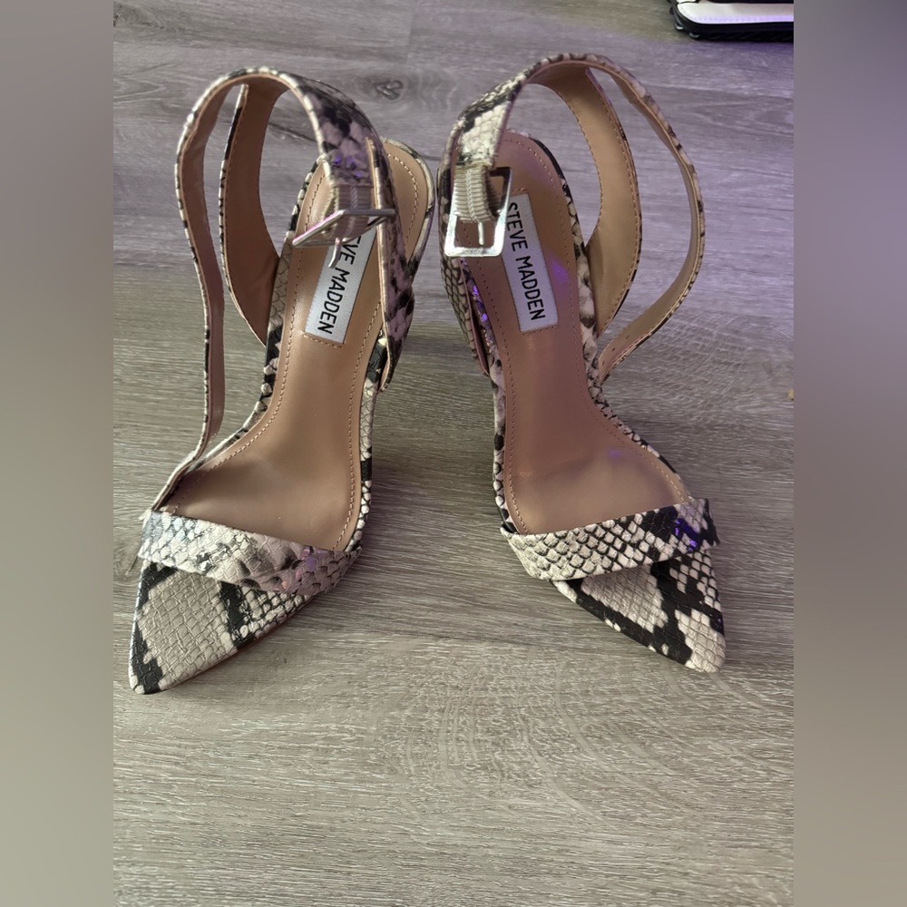 Steve Madden brand new heels!